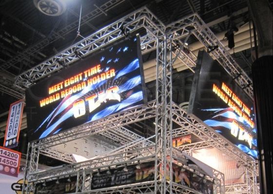 3 In 1 SMD Indoor Rental Display Screen 1000-1400cd/sqm For Wedding